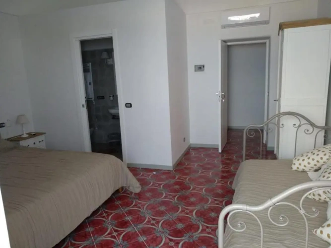 Standard Triple room with balcony