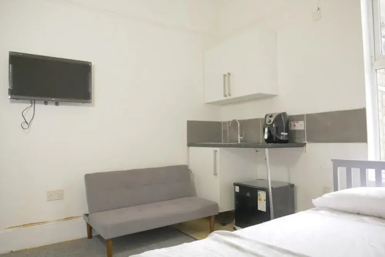 Cosy & Modern 1 Bed Studio