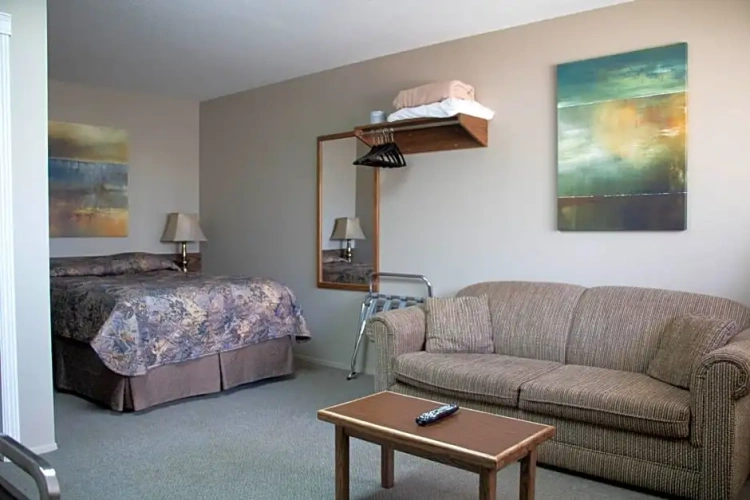 Economy room
