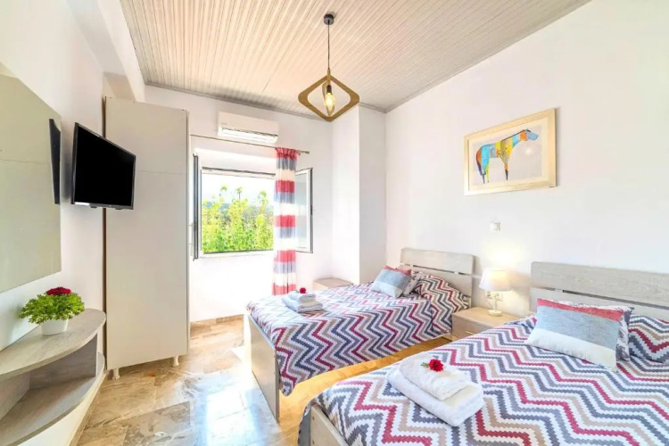 Beachfront Suite