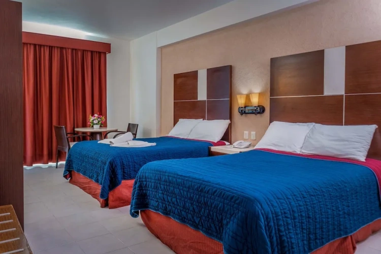 Standard Double room with city view