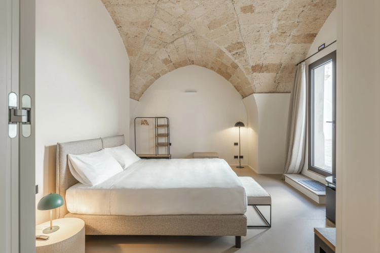 ARCO VECCHIO URBAN SUITE by EPOCA COLLECTION