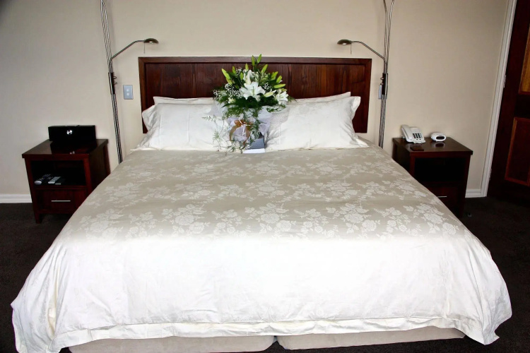 Dock Bay Lodge