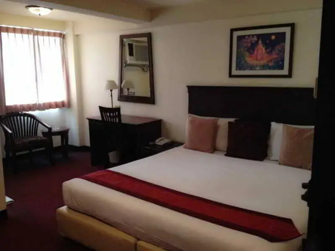 Nana City Inn