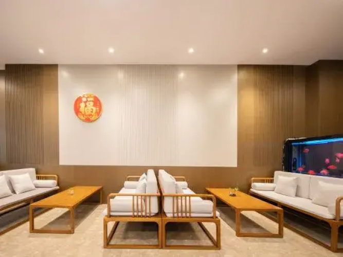 Haizhilv Holiday Hotel