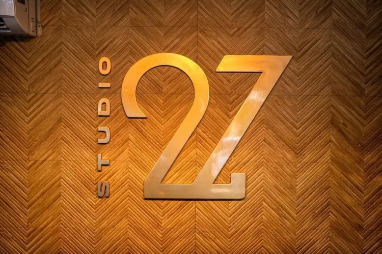 Studio 27