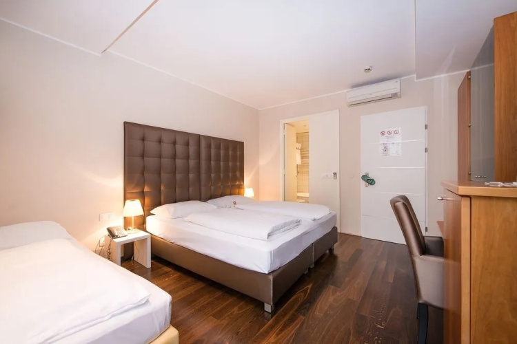 Pakat City Hotel