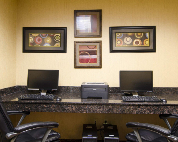 Comfort Suites Batesville