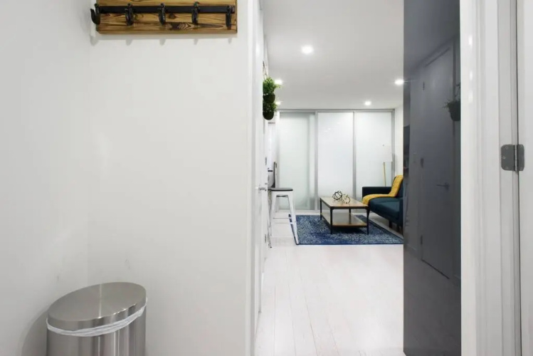 75-1b NEW Prime Upper East W D Elevator