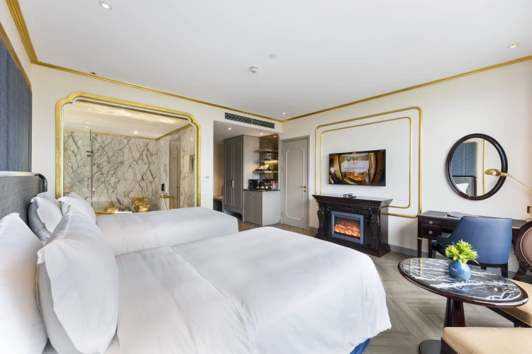 Deluxe Golden Twin room