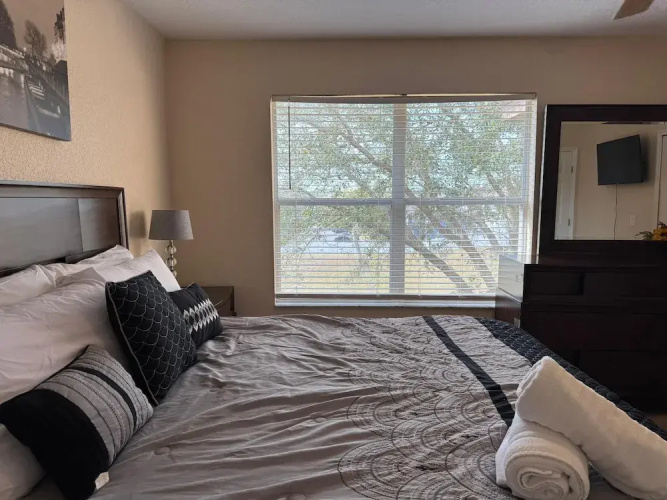 Regal Palms Swanky
