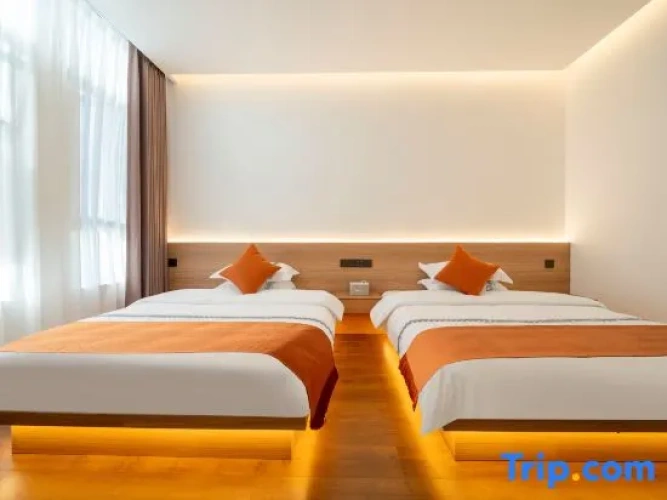 2 Bedrooms Suite