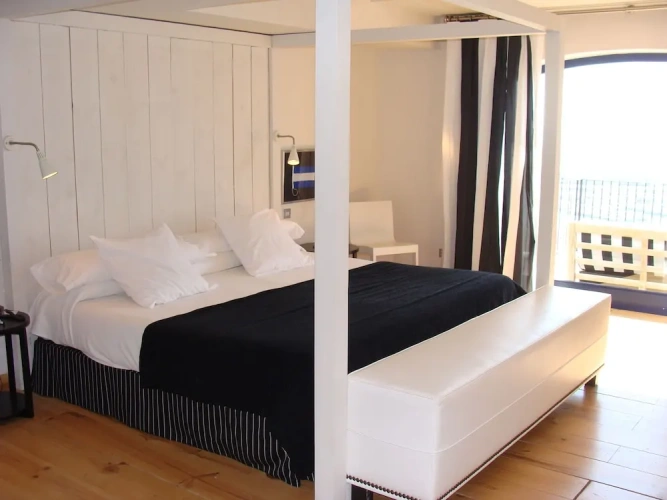 Standard Double room with balcony and with city view