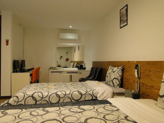 Hotel Nyxfox