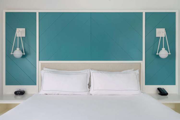 DoubleTree Suites by Hilton Naples