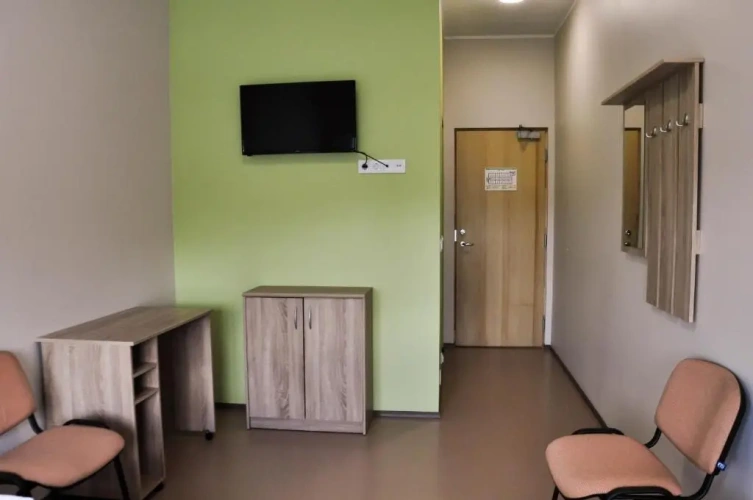 Standard Twin room with garden view