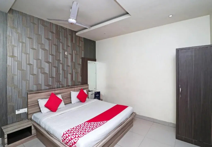 Hotel Crown