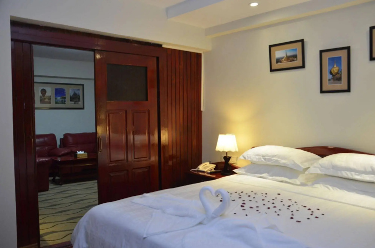 City Star Hotel