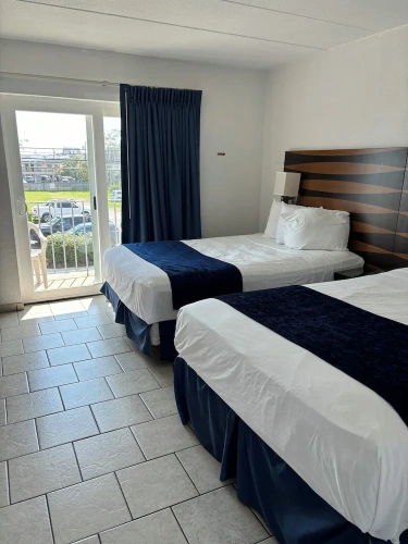 1 Bedroom Family Suite with balcony