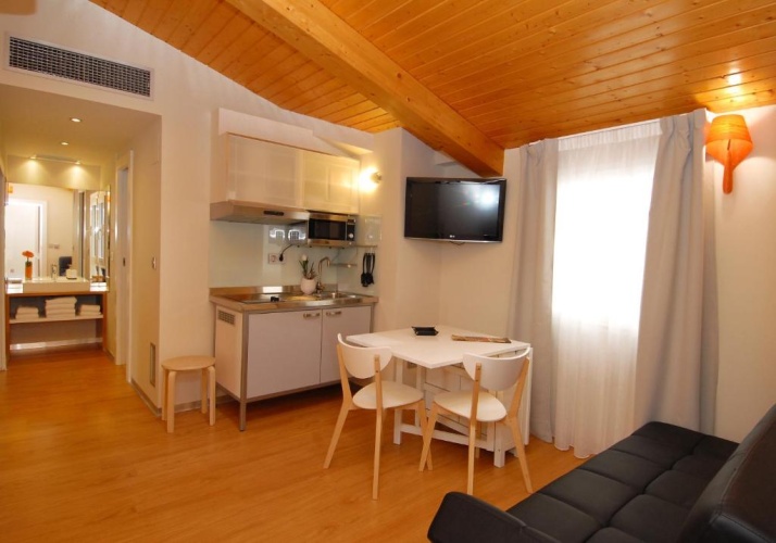 1 Bedroom Apartment