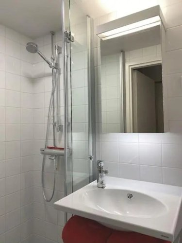 Bright studio with great location. Huge glazed balcony.
