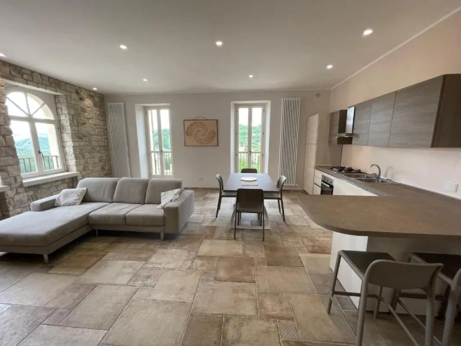 2 Bedrooms Cottage