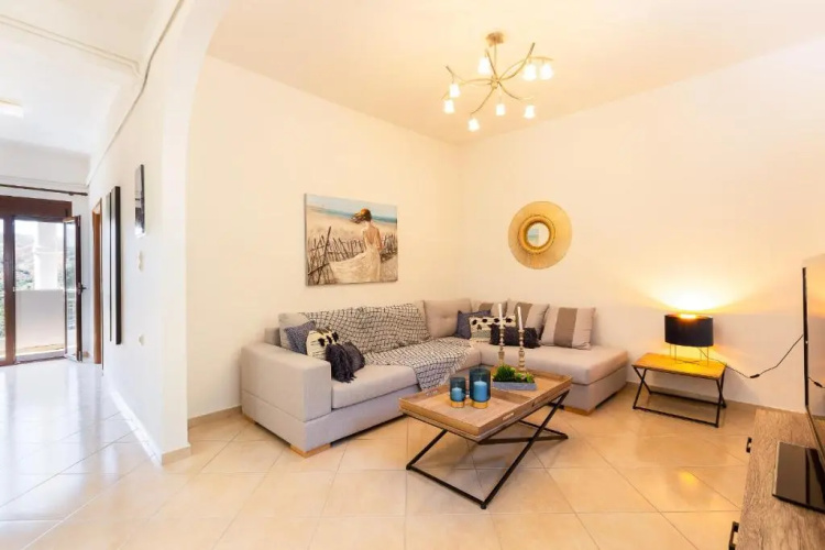 Stefanakos House