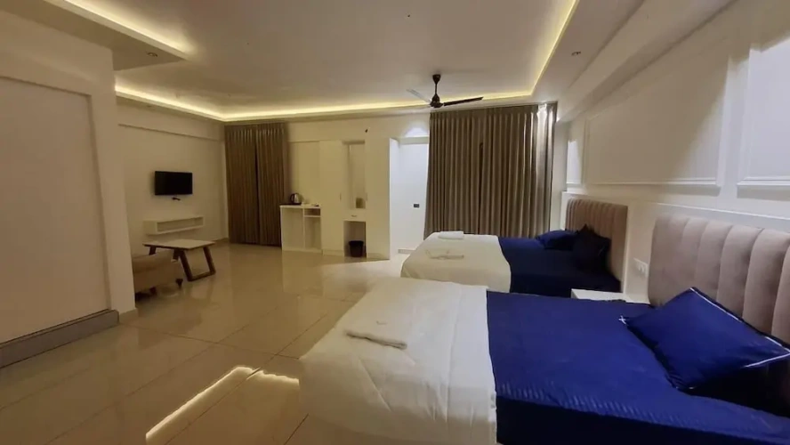 Standard Family room with garden view