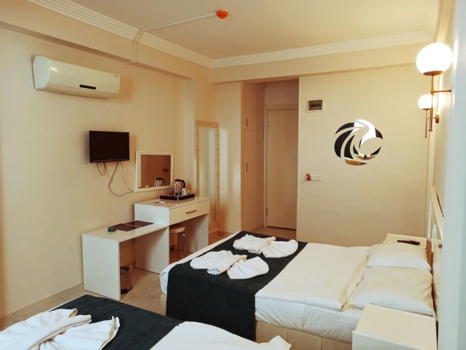 Aquila Beach Hotel