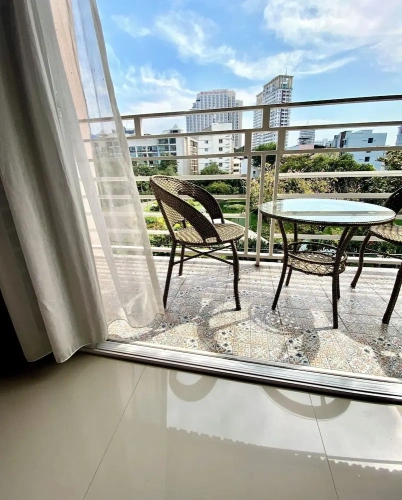 Standard Quadruple Family room with garden view