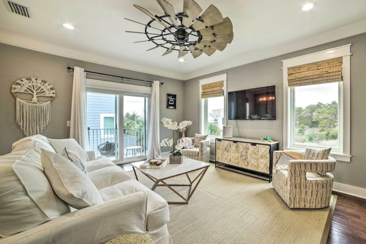 4 Bedrooms Cottage with balcony