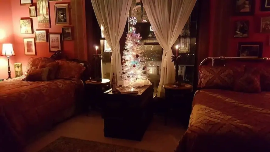 Deluxe Quadruple Suite