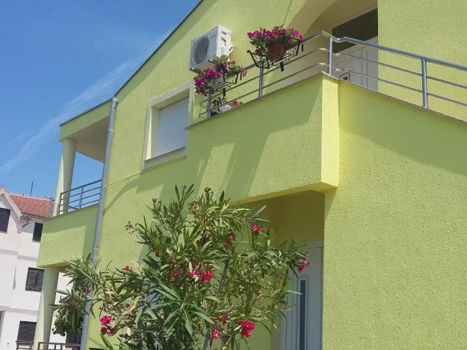 Apartment with balcony