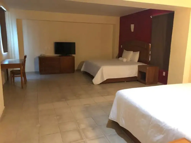 Hotel Express Inn