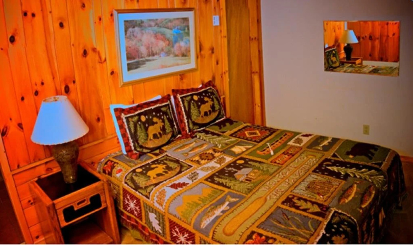 Adirondack Diamont Point Lodge