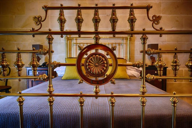 Standard Double room with street view