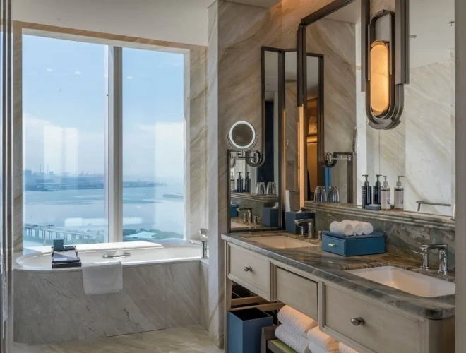 Double Suite with bay view