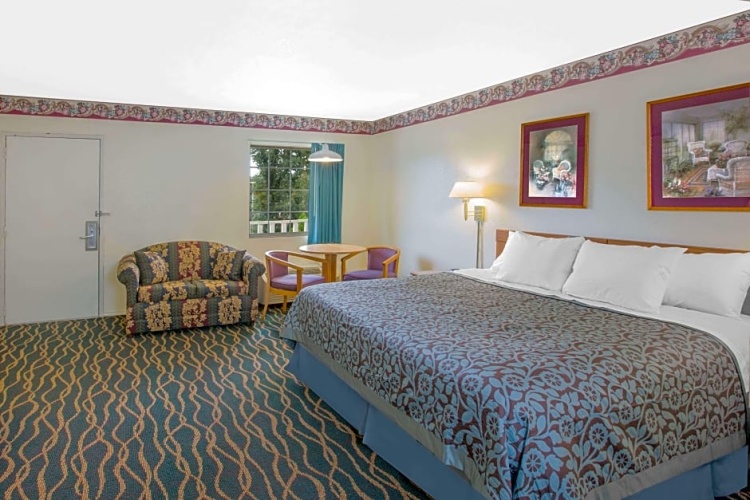 Deluxe Double Suite