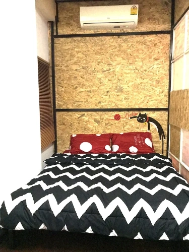 Bed in Dorm