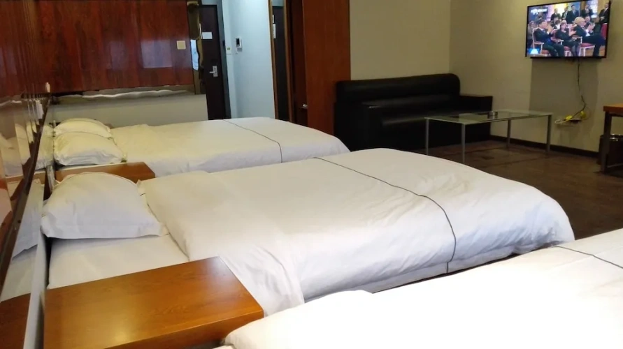 Quadruple Suite