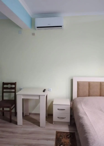 Nunu's Guesthouse