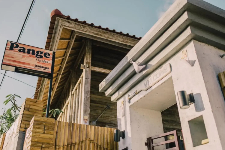 Pange Hostel Lembongan