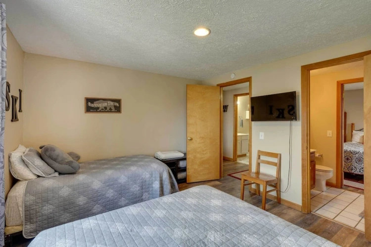 Guest rooms