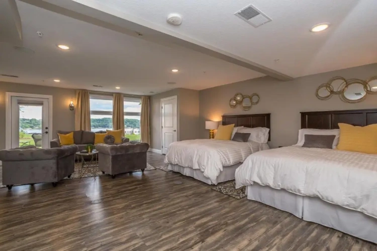 Deluxe Double Suite