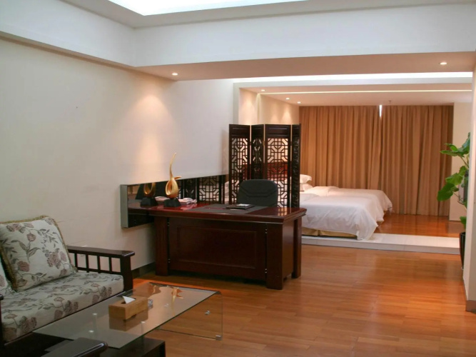 Jinzhou International Business