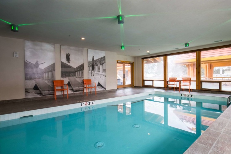 Moose Hotel & Suites photo 14