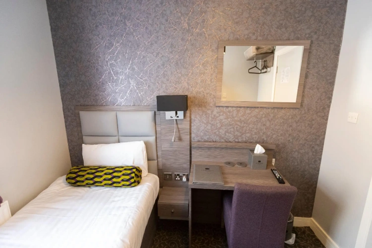 Standard Single room