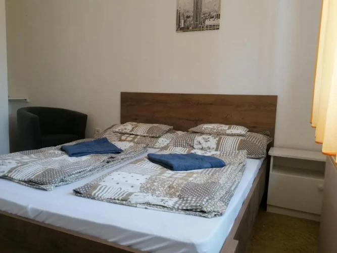 3 Bedrooms Cottage