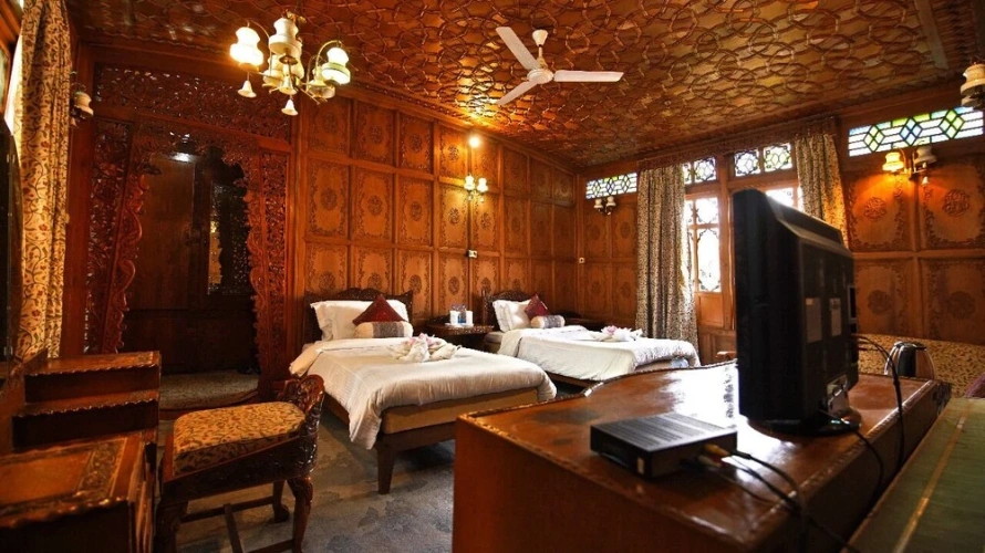 Premier room
