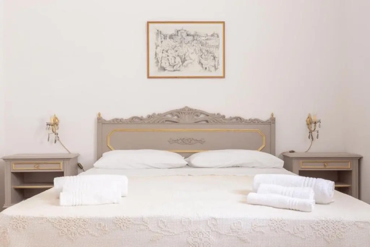 3 Bedrooms Cottage